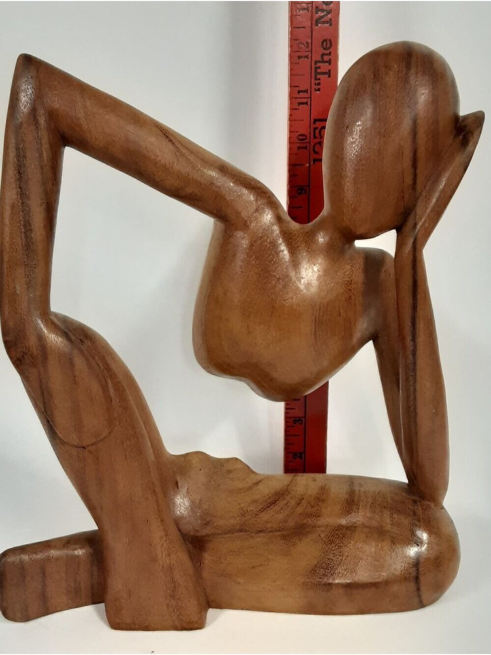 G6 Collection Large Hand-Carved Suar Wood Thinking Man - Picture 5 of 10